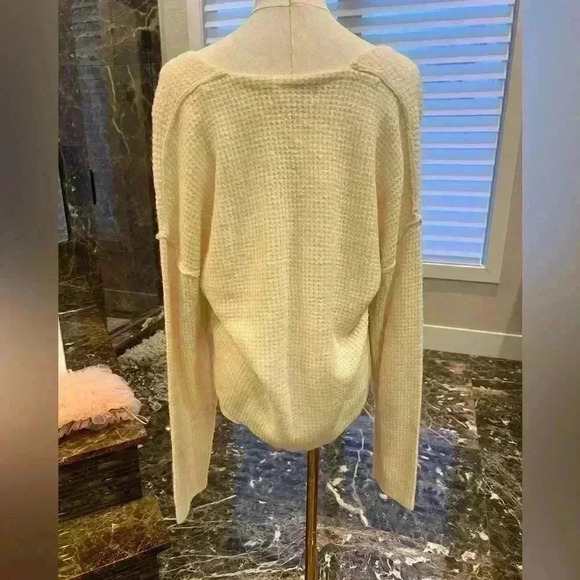 NWT- By Together Waffle Knit V-Neck Wool Sweater- Cream- Size- Small - Picture 5 of 5